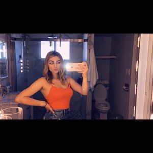 Meet your Posher, Alma